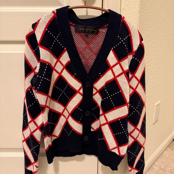 Closet Clearance ! - Picture 9 of 16